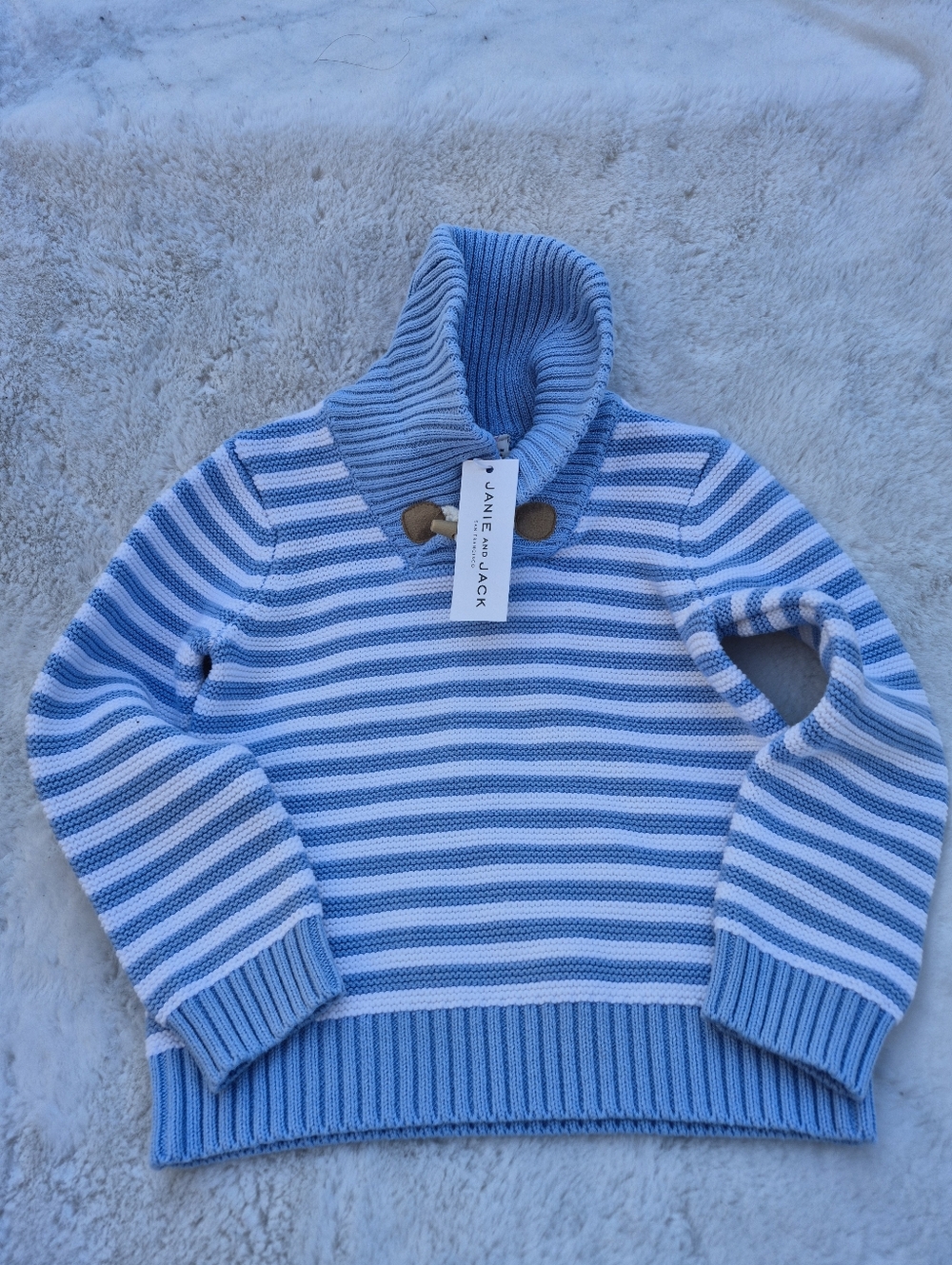 Janie and Jack  Boys Striped Sweater Sz NWT...in Excellent condition..comes from